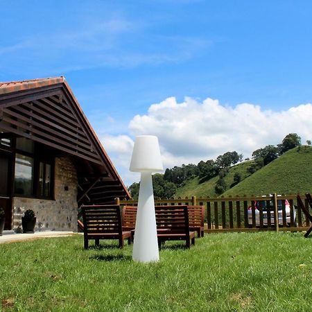 Finca La Caseria Apartamentos Onís Zewnętrze zdjęcie