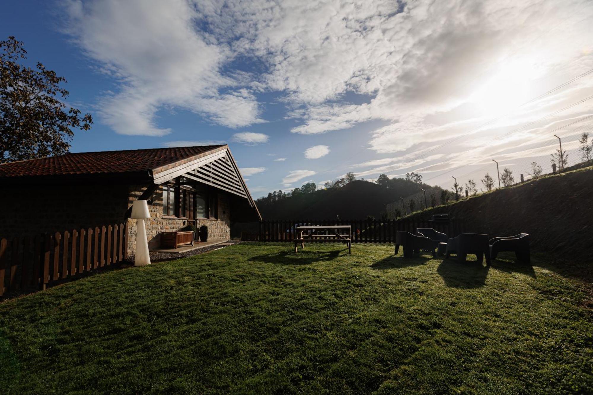 Finca La Caseria Apartamentos Onís Zewnętrze zdjęcie